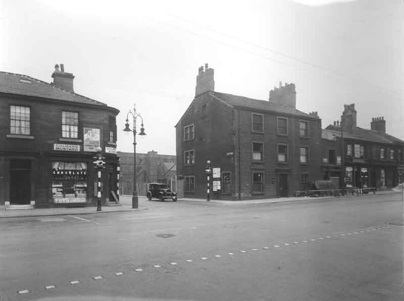 Wakefield Road, Huddersfield the Wharf Inn corner of Firth Street