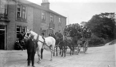 Horse and Carriage, outside Dentey Arms, Dewsbury