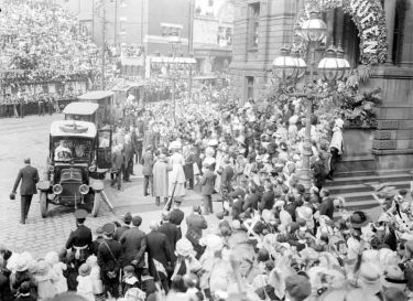 Royal Visit, King George V and Queen Mary, Town Hall, Dewsbury