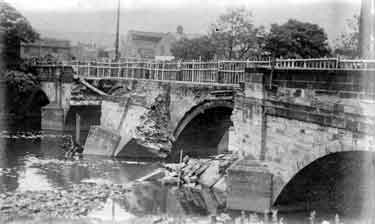 Collapsed Bridge in flood, Dewsbury