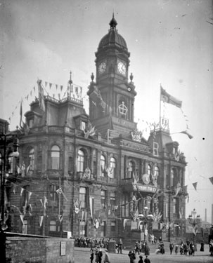 Royal vist, King George V & Queen Mary, Dewsbury Town Hall decorated