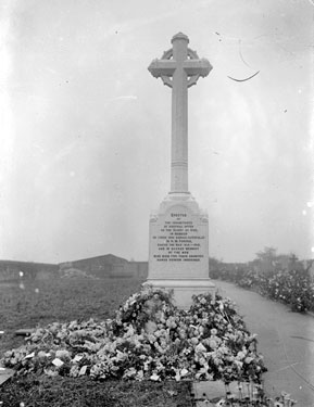 Remembrance Monument, Soothill, Batley