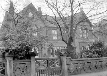 Large house and garden, Park Road, Westborough, Dewsbury