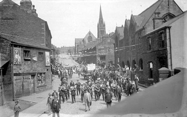 Eastborough Working Mens Club procession