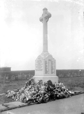 War memorial, Soothill