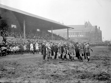 Rugby match, Halifax v Dewsbury