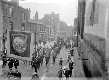 Parade of Thornhill miners, Dewsbury