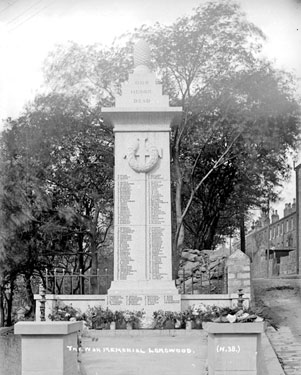War Memorial, Longwood, Huddersfield