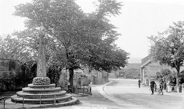 Village Cross, Cawthorne