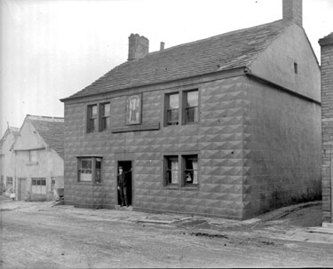 Shears Inn, Hightown: the Luddites reputedly met here and planned the attack on Rawfolds Mill