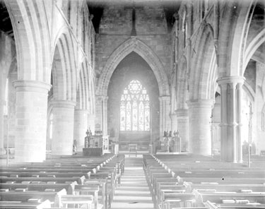 Liversedge Church: interior