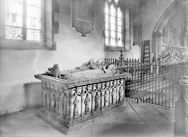 Thornhill church: Tomb of Sir Thomas Savile and his wife Margaret, he died 1449
