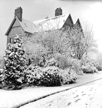 Snow at Fenay Lane