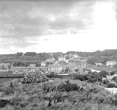 Criccieth from Castle Hill