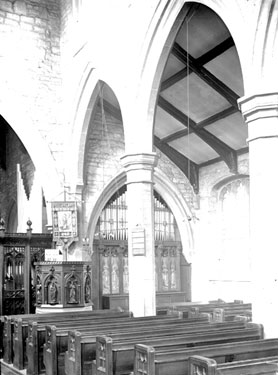 Almondbury Parish Church: interior