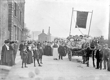 Women's Co-operative Guild Parade, Earlsheaton