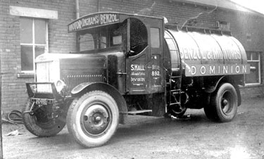 S Hall Tanker (Inghams Motor Benzol), Thornhill Lees, Dewsbury