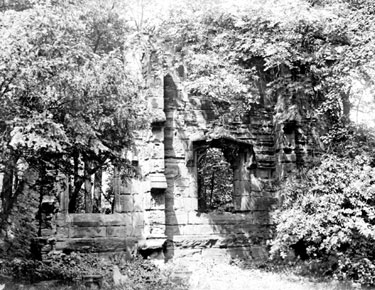 Thornhill Church ruins