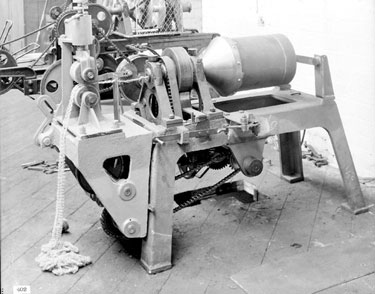 Thomas Broadbent & Sons: Improved type Automatic Opening Machine for wool used for rug-making