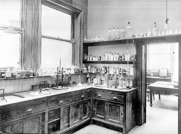 Thomas Broadbent & Sons: laboratory