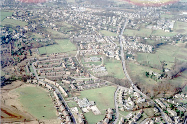 Aerial view of Kirkroyds Infant School & Woodvale Junior School, New Mill, Huddersfield. Also showing New Mill Road, Royds Avenue, & Lydgate Drive