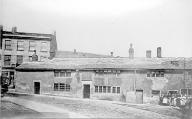 The Horseshoe Inn, Old Street, Huddersfield - pulled down 1883