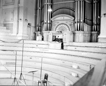 Huddersfield Town Hall - interior, featuring the great organ