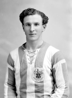 Huddersfield Town A. F. C. Players - Billy Smith, Midfield (Town Career: 1913-34).