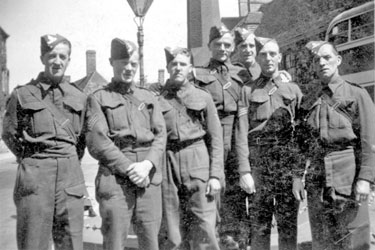 214 Battery Royal Artillery, Huddersfield Territorial Army - Moore, Wagstaff, Bradley, Hargreaves, Ward, Pearson, and Graley