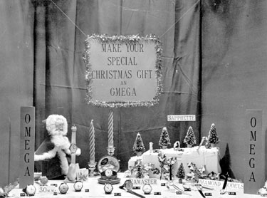 Messrs. Fillans & Sons Ltd, Jewellers, No.2 Market Walk - Christmas window display