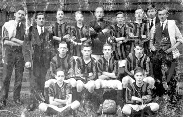 Scholes Church Football Team - 1922/23
