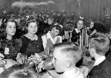 Young evacuees, children of Hoover Employees sent to USA in WWII: Thanksgiving