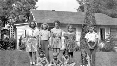 Young evacuees, children of Hoover Employees sent to USA in WWII: Holiday, Pritage Lakes, Jackie on left