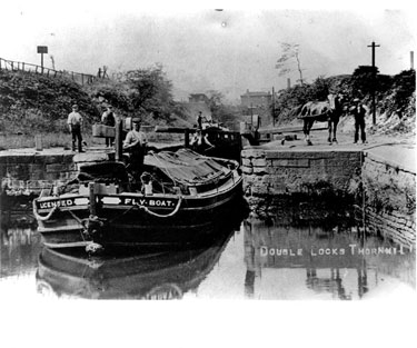 Double Locks, Thornhill - canal boat and horse
