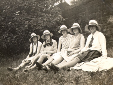 Wheelwright Grammar School Photo Album: 1920s/30s - students Wheelwright Grammar School