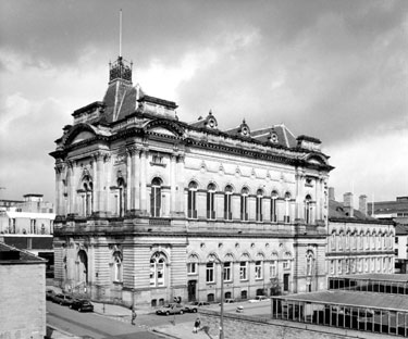 Huddersfield Town Hall, Princess Street & Peel Street facades