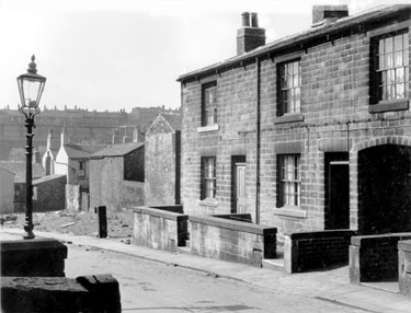 BOROUGH OF BATLEY, PROVIDENCE STREET (FIRST STAGE SSIs COPY) - Front view of 20 & 22 Hume Street