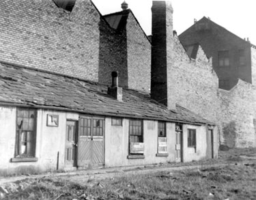 Sam Stone's Clay Pipe Works, off York Road, Batley.