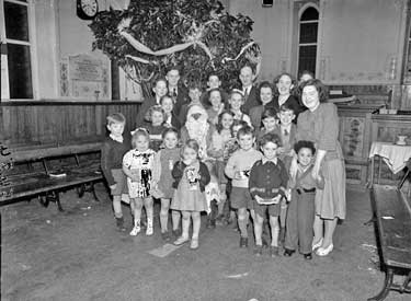Crow Edge Methodists Childrens' Christmas Party 	