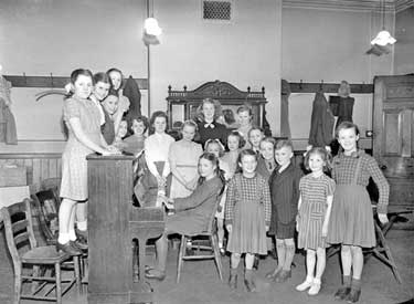 Children singing 	