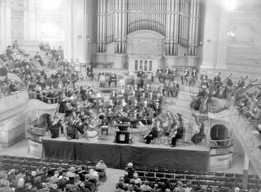 Concert, Huddersfield Town Hall 	