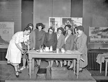 W.V.S. canning demonstration at South Parade Headquarters 	