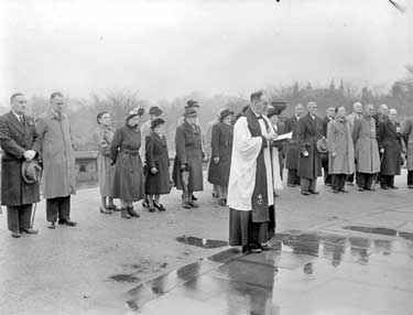 Remembrance Service at War Memorial, Greenhead Park 	