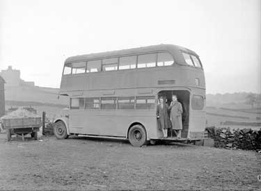 Joan Taylor and Kenneth Broadbent with Bus 	
