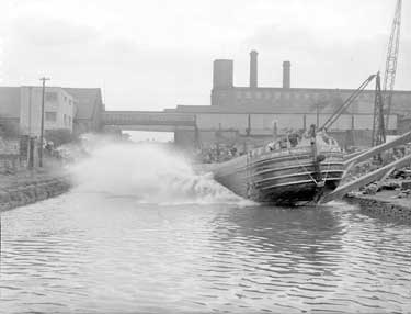 Barge launching at Mirfield 	