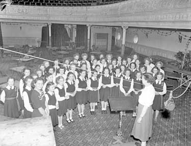 Kaye's Choir 	