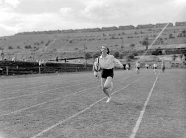 Floris Battye relay race, under 15, Leeds Road Playing Fields, Huddersfield 	