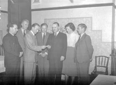 National union of journalists presentations - Mr H. J. Bradley receives cheque 	