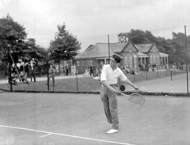 Junior Tennis, Greenhead Park, R Sunderland 	