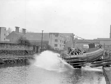 Barge launched at Mirfield 	